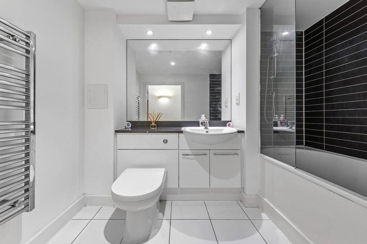 Lovely & Cosy 2 Beds London Skyline View Bagian luar foto