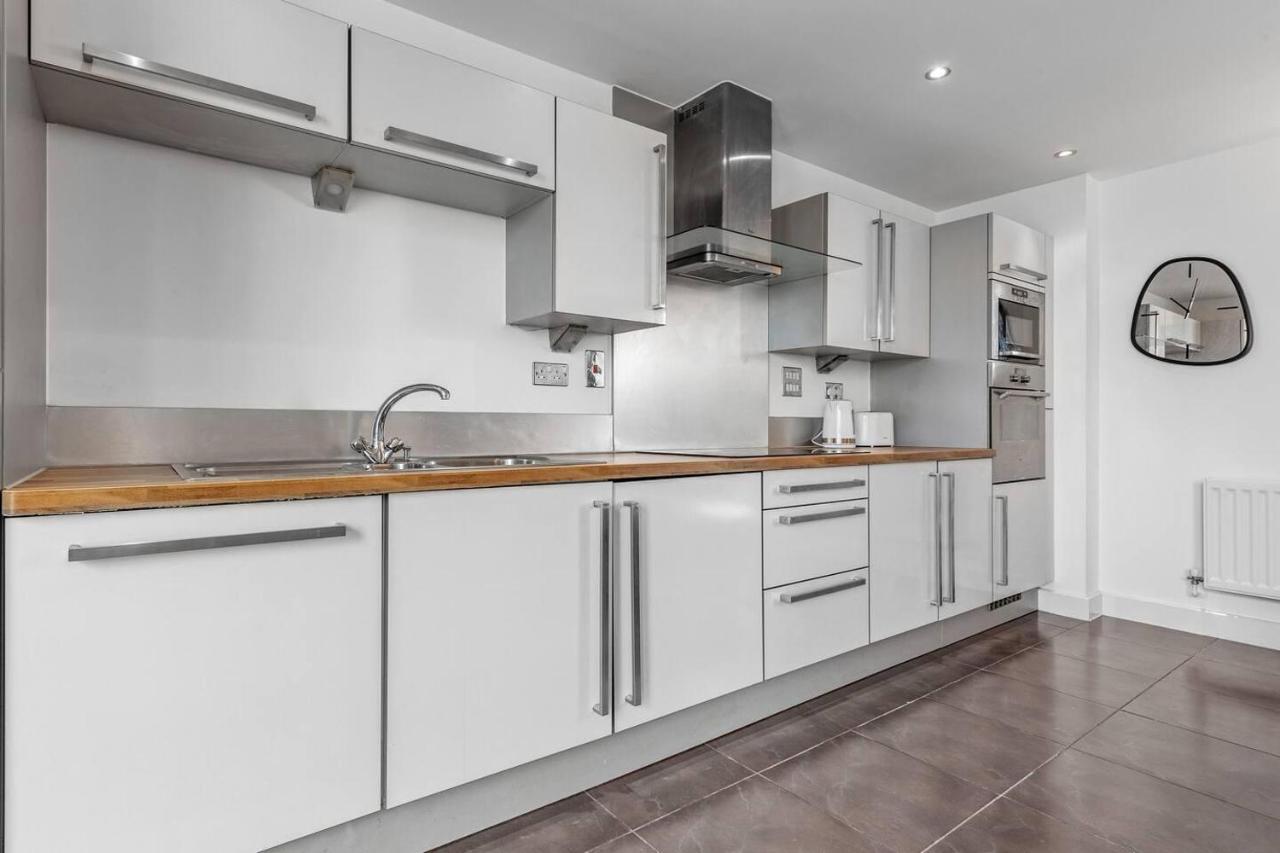Lovely & Cosy 2 Beds London Skyline View Bagian luar foto