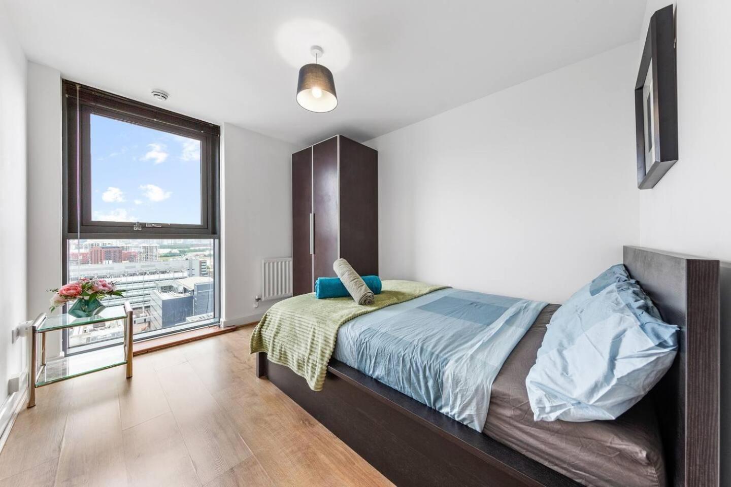 Lovely & Cosy 2 Beds London Skyline View Bagian luar foto
