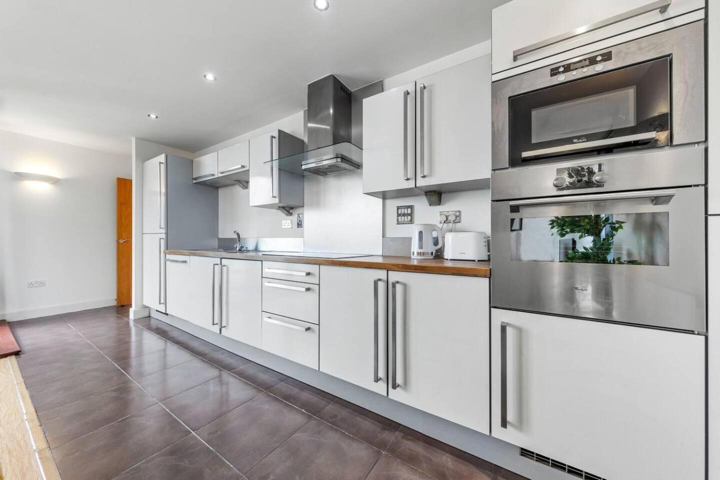 Lovely & Cosy 2 Beds London Skyline View Bagian luar foto